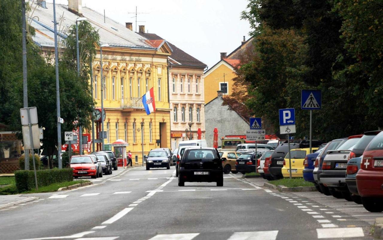 Bivium Apartamento Otočac Exterior foto